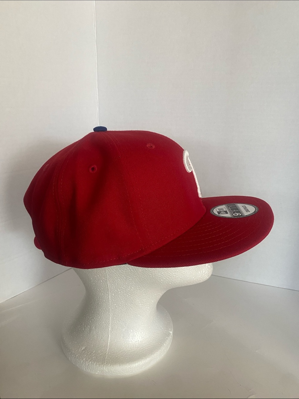 New Era 9Fifty Philadelphia Phillies Men’s Baseball Cap with SnapBack P Logo - Picture 5 of 6